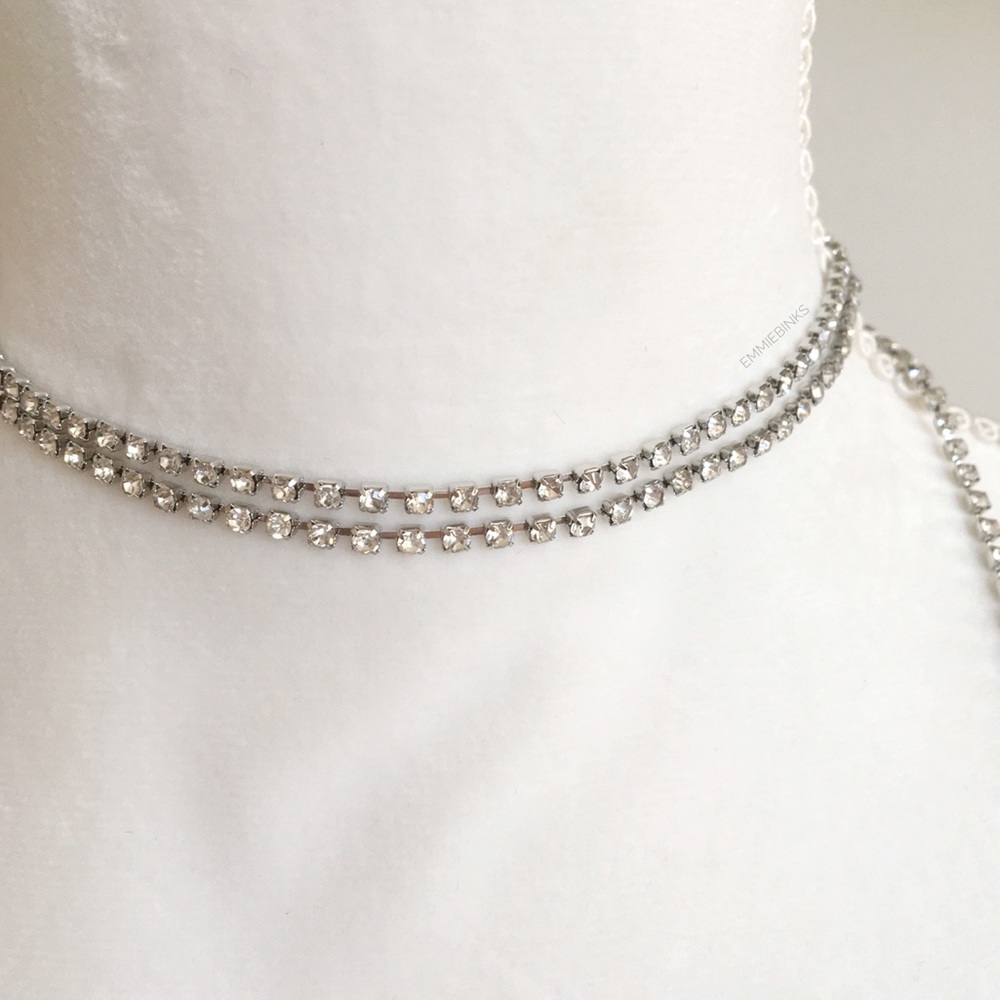 NWT Rhinestone Plunge Necklace ~ Multiple Ways of Wearing ~ Lariat / Choker Hair - Picture 7 of 12